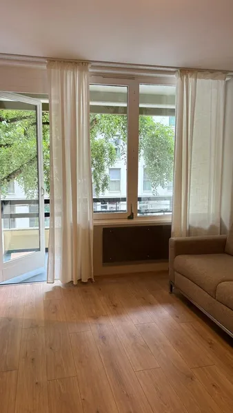 1-Zimmer-Wohnung mit Balkon und Spreeblick in Charlottenburg - frisch renoviert, möbliert — photo 1